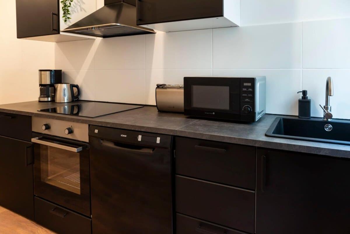 Modern 2 Bedroom Apartment In Berlin Schoeneberg Eksteriør bilde